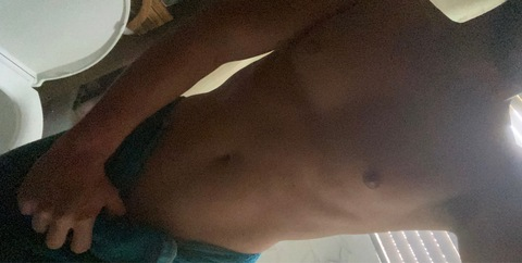 callmeeazy OnlyFans - Free Access to 32 Videos & 49 Photos Onlyfans Free Access