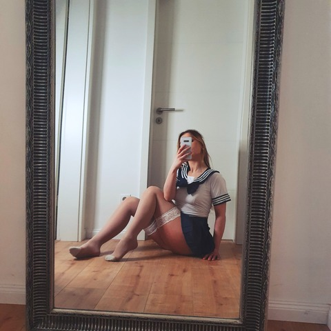 callmerosaliee OnlyFans - Free Access to 32 Videos & 275 Photos Onlyfans Free Access