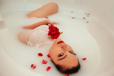 camilitaaa474 OnlyFans - Free Access to 32 Videos & 49 Photos Onlyfans Free Access