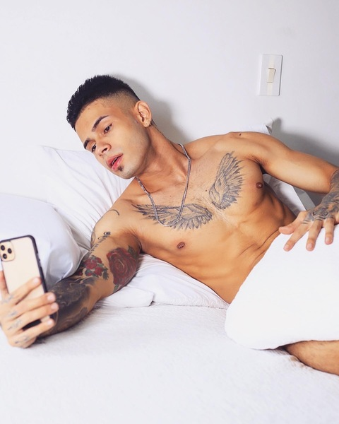 camilonly_s OnlyFans - Free Access to 83 Videos & 49 Photos Onlyfans Free Access