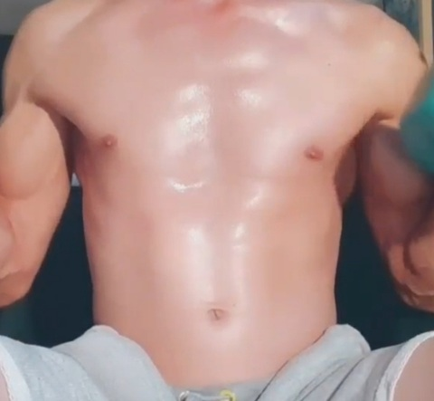 carantinos OnlyFans - Free Access to 32 Videos & 49 Photos Onlyfans Free Access