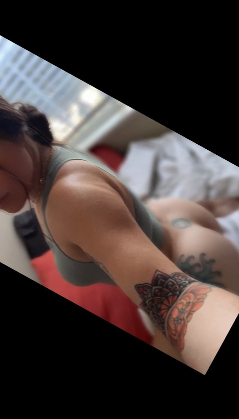 carissacupcakes OnlyFans - Free Access to 32 Videos & 49 Photos Onlyfans Free Access