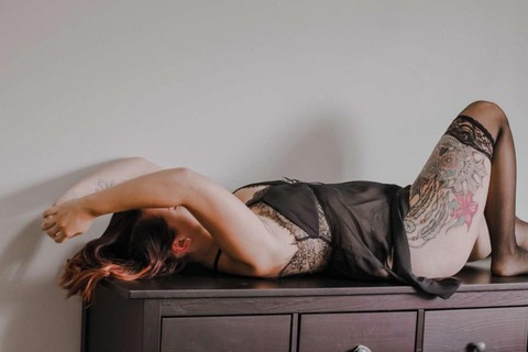 carlyrayne0 OnlyFans - Free Access to 32 Videos & 49 Photos Onlyfans Free Access