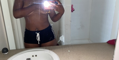 carmel_skin OnlyFans - Free Access to 32 Videos & 49 Photos Onlyfans Free Access