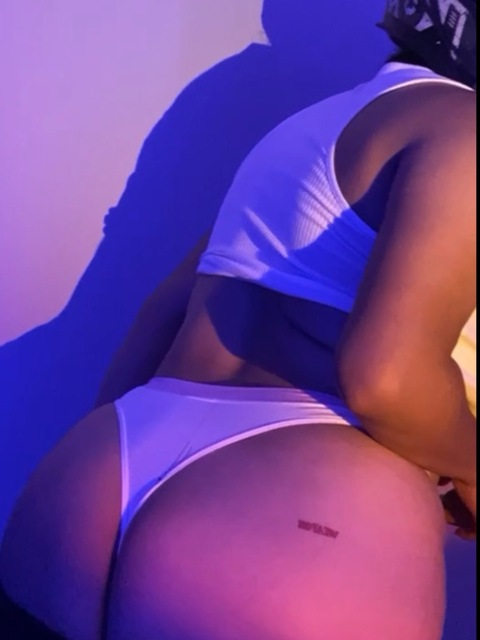 caroline94 OnlyFans - Free Access to 32 Videos & 75 Photos Onlyfans Free Access