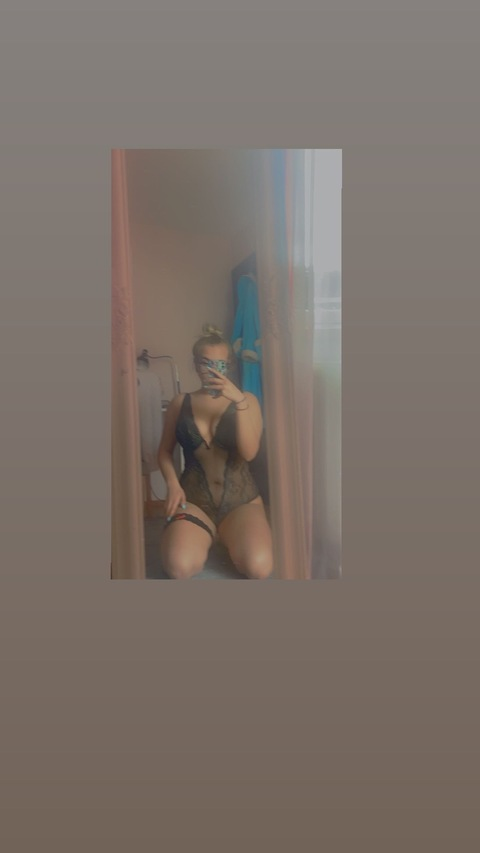 cezaraa OnlyFans - Free Access to 32 Videos & 49 Photos Onlyfans Free Access