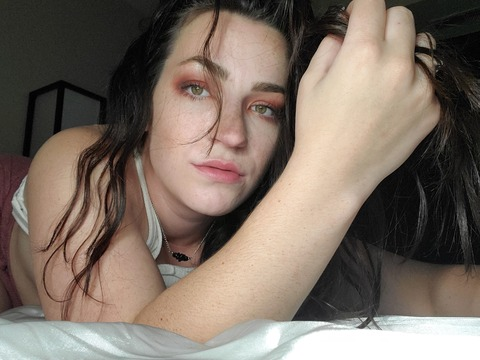 charlihoodwouldfree OnlyFans - Free Access to 32 Videos & 49 Photos Onlyfans Free Access