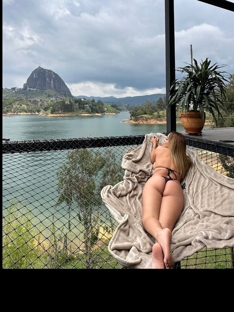 cherry_selene23 OnlyFans - Free Access to 32 Videos & 49 Photos Onlyfans Free Access