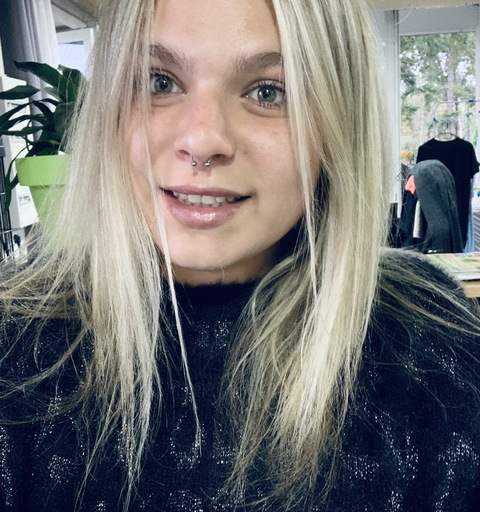 chloexalex OnlyFans - Free Access to 32 Videos & 49 Photos Onlyfans Free Access