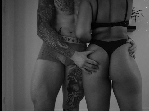 cosmic.couple OnlyFans - Free Access to 32 Videos & 49 Photos Onlyfans Free Access