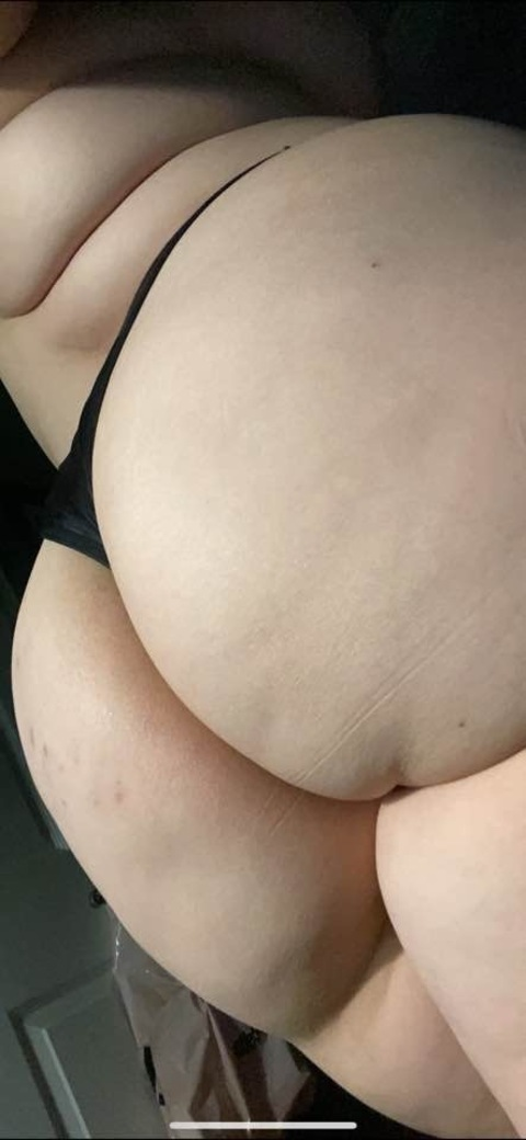 cque_b OnlyFans - Free Access to 32 Videos & 68 Photos Onlyfans Free Access