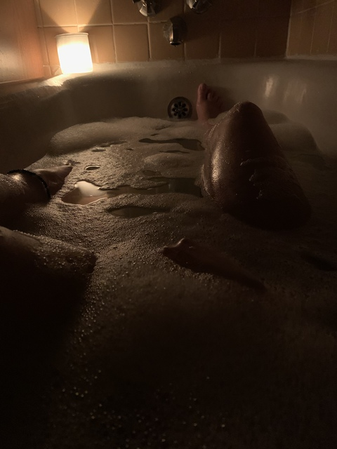 cravinravyn OnlyFans - Free Access to 32 Videos & 49 Photos Onlyfans Free Access