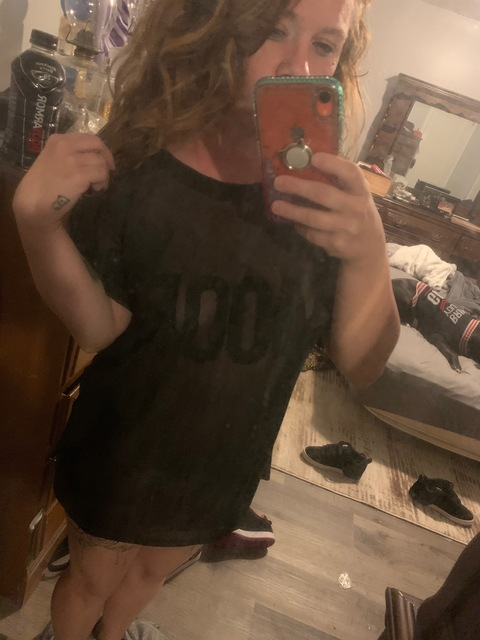 crazylittlehead1993 OnlyFans - Free Access to 32 Videos & 49 Photos Onlyfans Free Access