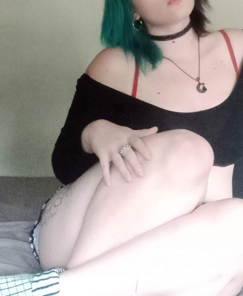 creativeaura1904 OnlyFans - Free Access to 32 Videos & 94 Photos Onlyfans Free Access