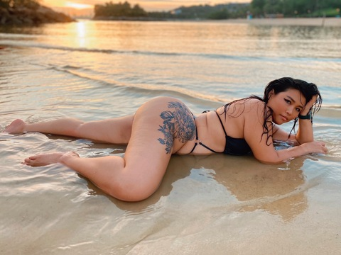 curvasian_queen OnlyFans - Free Access to 32 Videos & 49 Photos Onlyfans Free Access