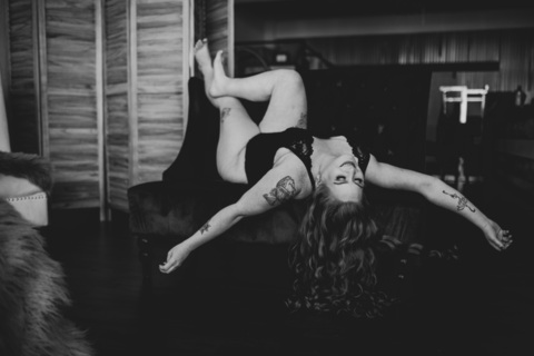 curvyfox OnlyFans - Free Access to 32 Videos & 49 Photos Onlyfans Free Access