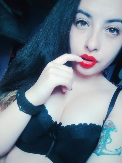 curvyguuurl25 OnlyFans - Free Access to 32 Videos & 49 Photos Onlyfans Free Access