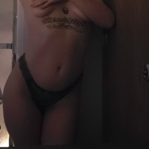 daddys-lil-secret OnlyFans - Free Access to 32 Videos & 49 Photos Onlyfans Free Access
