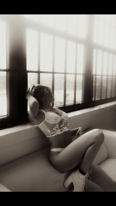 dawnnbritany OnlyFans - Free Access to 32 Videos & 49 Photos Onlyfans Free Access