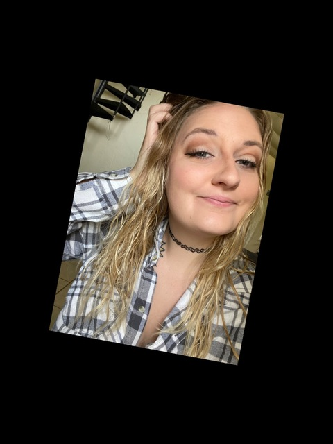 diversionofscarlett OnlyFans - Free Access to 32 Videos & 49 Photos Onlyfans Free Access
