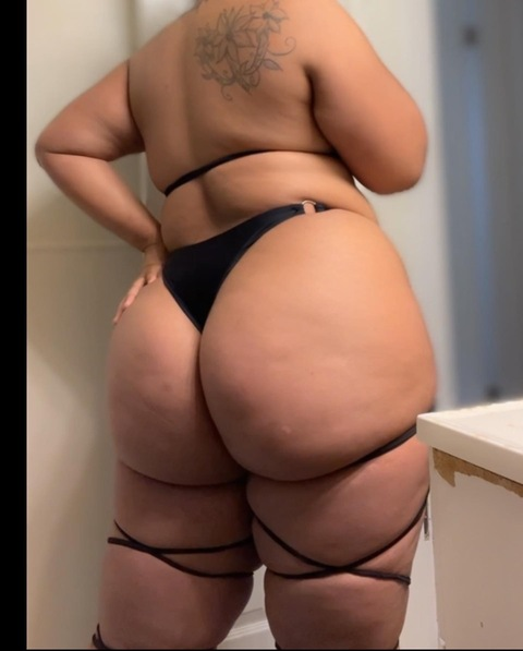 divyne.lola OnlyFans - Free Access to 32 Videos & 49 Photos Onlyfans Free Access