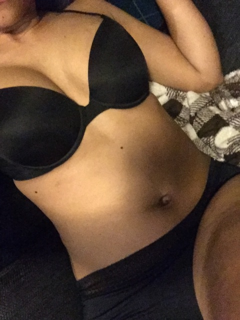 domie OnlyFans - Free Access to 32 Videos & 49 Photos Onlyfans Free Access