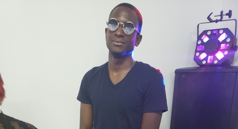 donbonez OnlyFans - Free Access to 32 Videos & 49 Photos Onlyfans Free Access