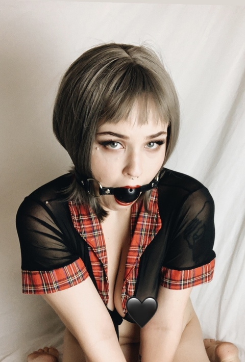 dungeongirl OnlyFans - Free Access to 46 Videos & 153 Photos Onlyfans Free Access