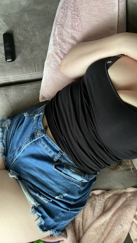 e08072000 OnlyFans - Free Access to 32 Videos & 49 Photos Onlyfans Free Access