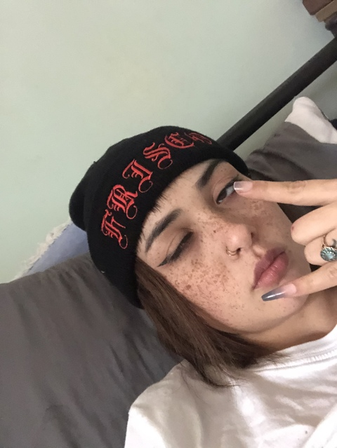 eatingcyrus OnlyFans - Free Access to 32 Videos & 49 Photos Onlyfans Free Access