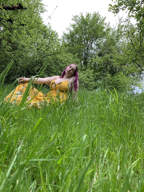 elisa1999 OnlyFans - Free Access to 32 Videos & 49 Photos Onlyfans Free Access