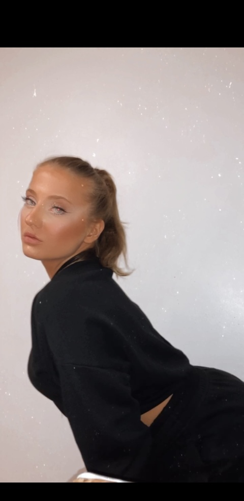 elitebarbiex OnlyFans - Free Access to 32 Videos & 49 Photos Onlyfans Free Access