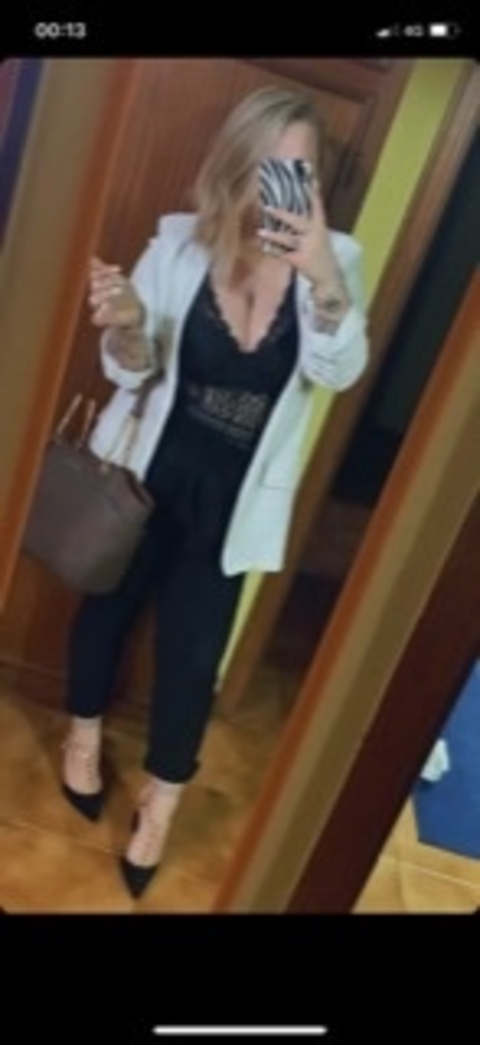 ella_2621 OnlyFans - Free Access to 32 Videos & 49 Photos Onlyfans Free Access