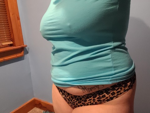 emberglows OnlyFans - Free Access to 32 Videos & 49 Photos Onlyfans Free Access