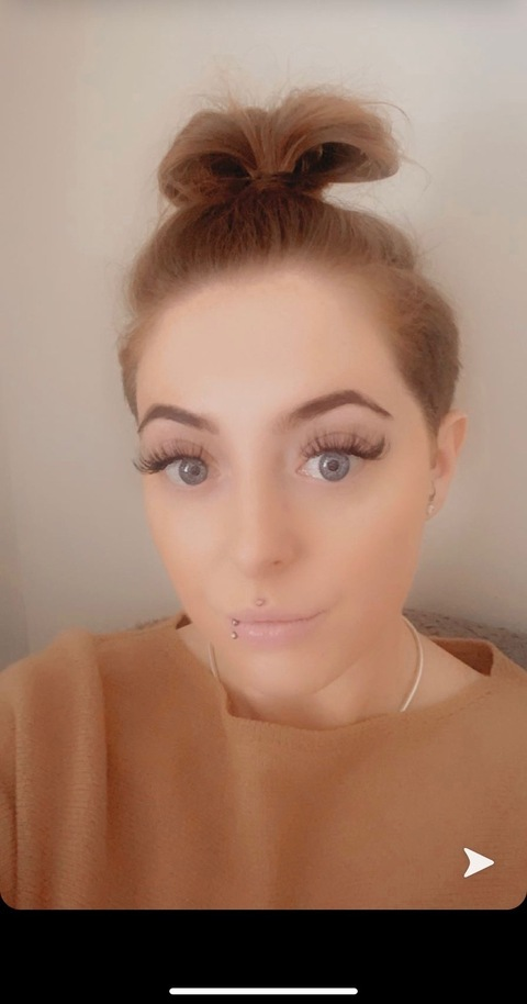emily-29 OnlyFans - Free Access to 32 Videos & 49 Photos Onlyfans Free Access