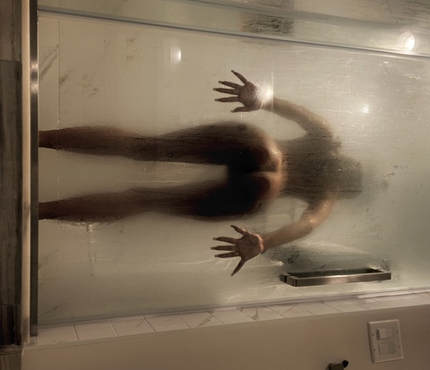 emilygrace94 OnlyFans - Free Access to 32 Videos & 96 Photos Onlyfans Free Access