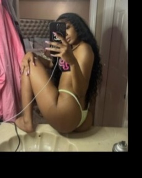 emmfineass OnlyFans - Free Access to 32 Videos & 49 Photos Onlyfans Free Access