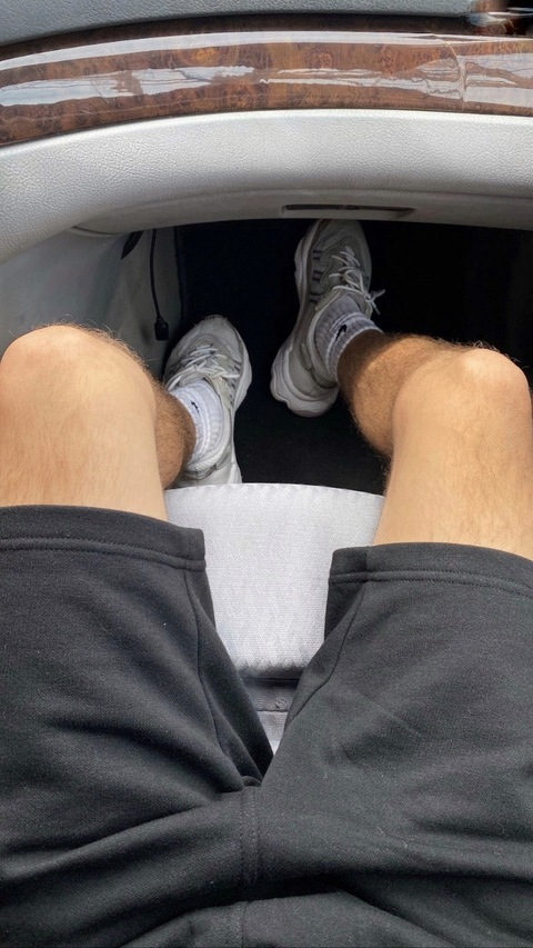 evrian.br OnlyFans - Free Access to 32 Videos & 49 Photos Onlyfans Free Access