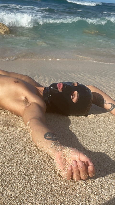 ewwwgross OnlyFans - Free Access to 32 Videos & 49 Photos Onlyfans Free Access