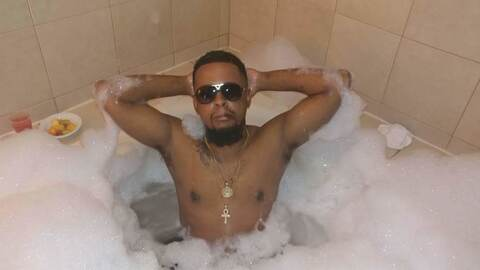 feelcash83 OnlyFans - Free Access to 32 Videos & 49 Photos Onlyfans Free Access