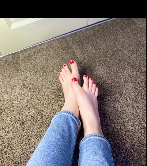 feet.guurl OnlyFans - Free Access to 32 Videos & 49 Photos Onlyfans Free Access