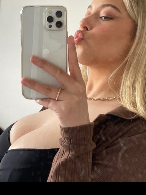 fel_hick OnlyFans - Free Access to 32 Videos & 49 Photos Onlyfans Free Access
