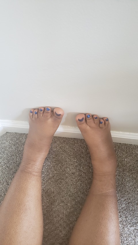 fivefootfeetof OnlyFans - Free Access to 32 Videos & 68 Photos Onlyfans Free Access