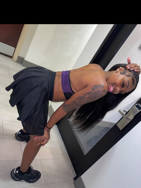 flawdapeachess OnlyFans - Free Access to 32 Videos & 49 Photos Onlyfans Free Access