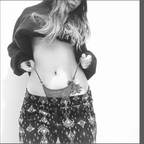 flopi22 OnlyFans - Free Access to 32 Videos & 49 Photos Onlyfans Free Access