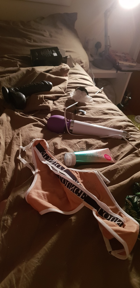 florasfolie OnlyFans - Free Access to 32 Videos & 396 Photos Onlyfans Free Access