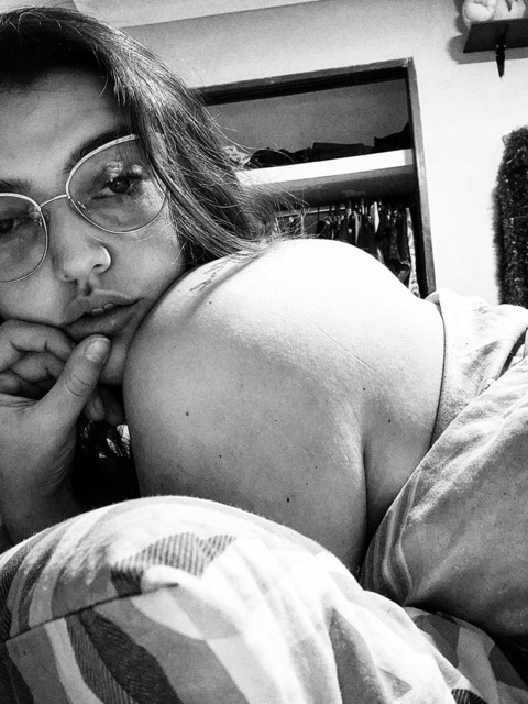 florcita8 OnlyFans - Free Access to 63 Videos & 388 Photos Onlyfans Free Access