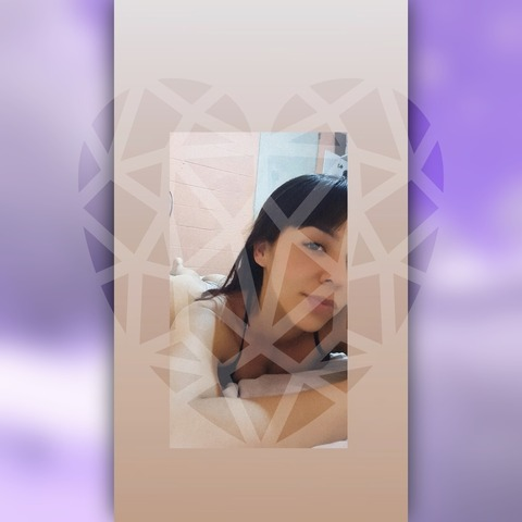 flors95 OnlyFans - Free Access to 32 Videos & 49 Photos Onlyfans Free Access