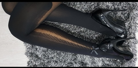 footlove00 OnlyFans - Free Access to 32 Videos & 49 Photos Onlyfans Free Access