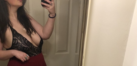 freelovehippietitties OnlyFans - Free Access to 32 Videos & 49 Photos Onlyfans Free Access